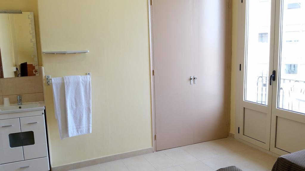 Hostal Capitol Ramblas Барселона Стая снимка